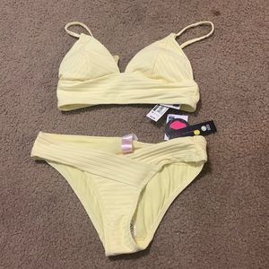 Bikini piece never worn new with tags and liners size small